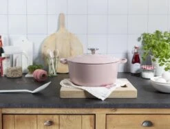 BK Bourgogne Braadpan Ø 24 Cm - Roze - Gietijzer - Inductie -Beste Keuken Serie Winkel 1200x912 2